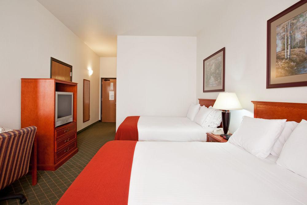 Holiday Inn Express Rockford-Loves Park By Ihg Exterior photo