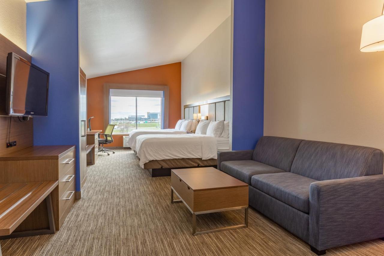 Holiday Inn Express Rockford-Loves Park By Ihg Exterior photo