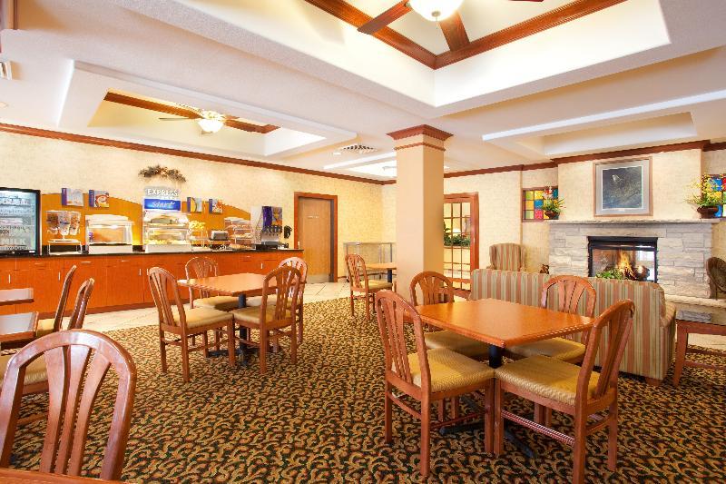 Holiday Inn Express Rockford-Loves Park By Ihg Exterior photo
